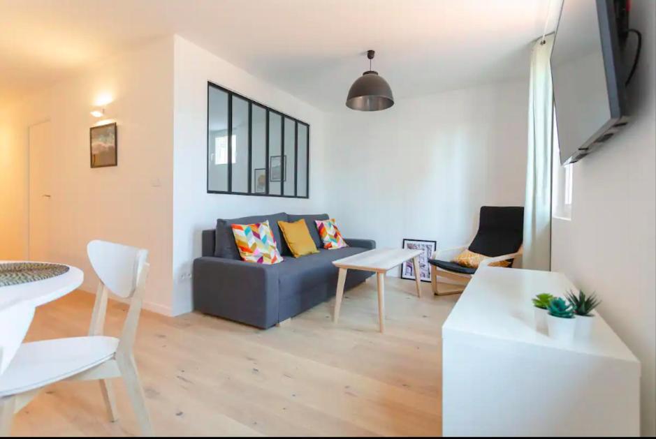 Apartment T2 ** Place Aux Huiles ** Vieux Port *
