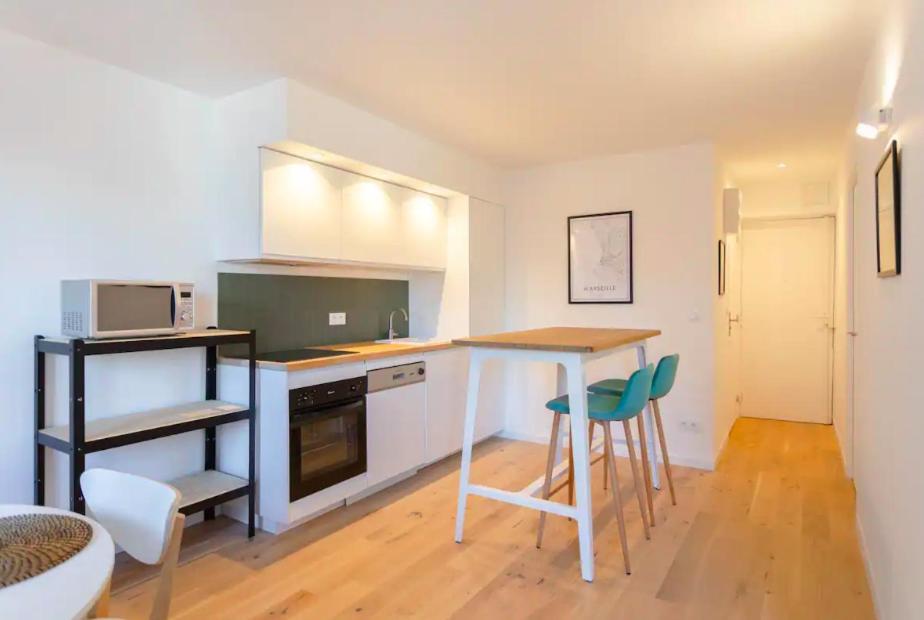 T2 ** Place Aux Huiles ** Vieux Port Apartment *